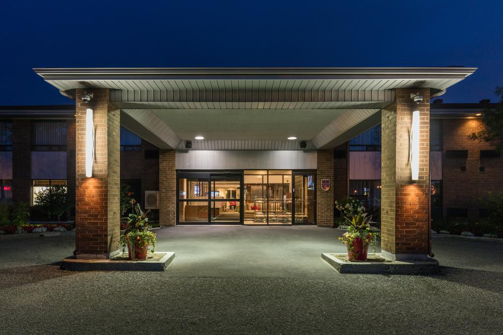 N Hotel Quebec Bagian luar foto