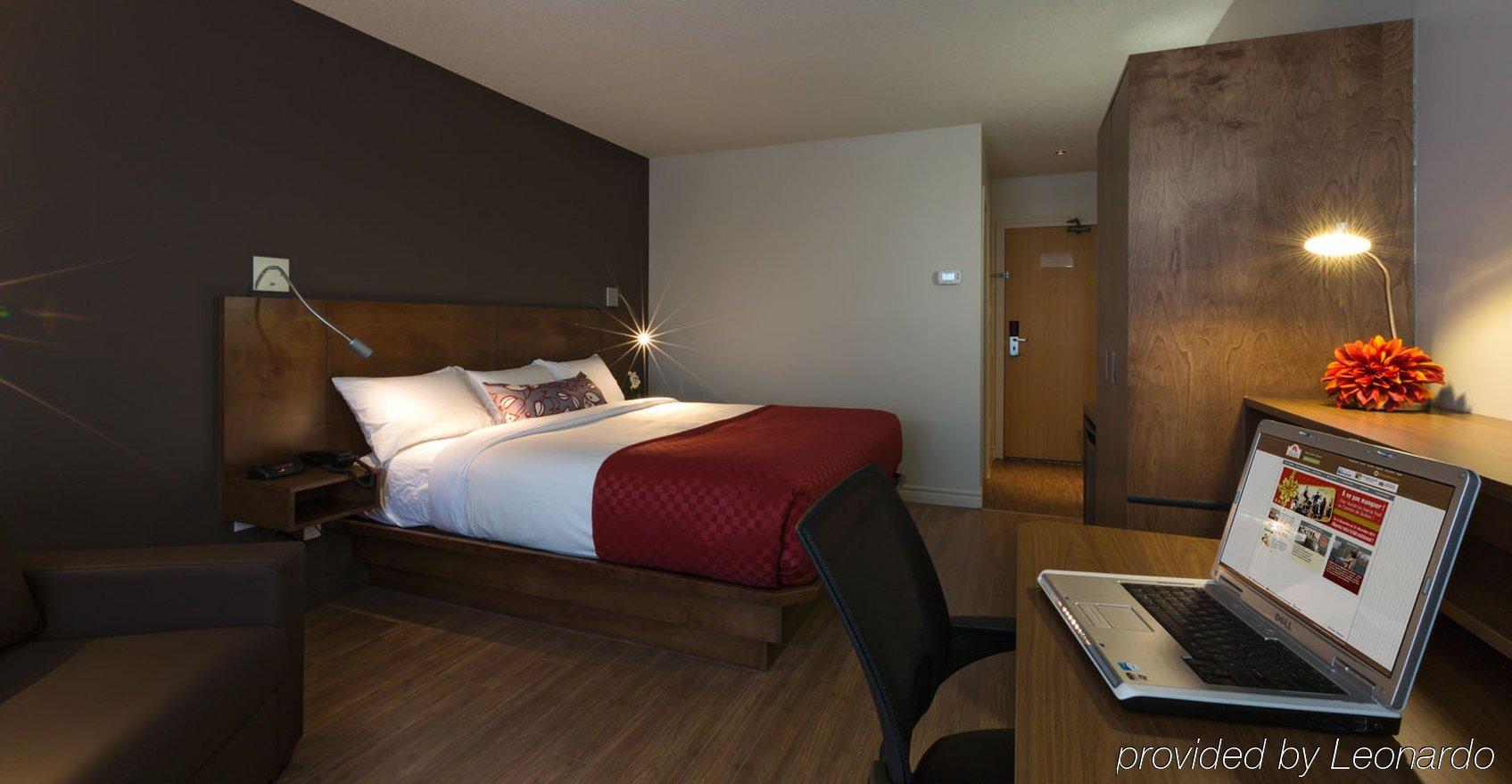 N Hotel Quebec Bagian luar foto