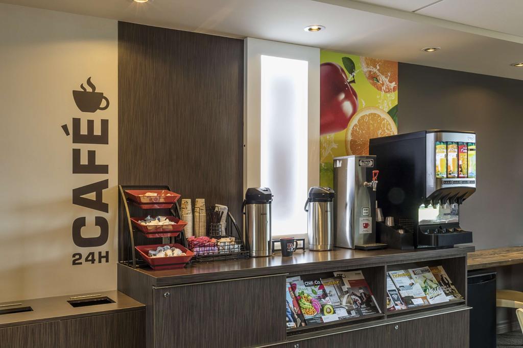 N Hotel Quebec Bagian luar foto