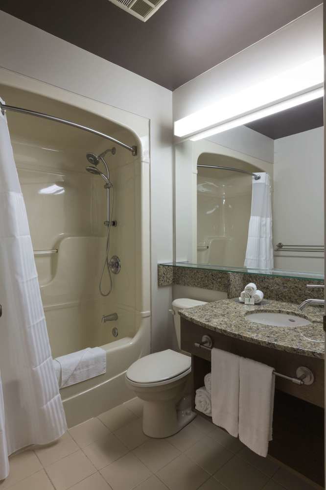 N Hotel Quebec Bagian luar foto